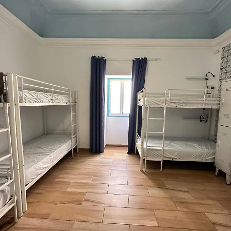 Hostel Orange Terrace *